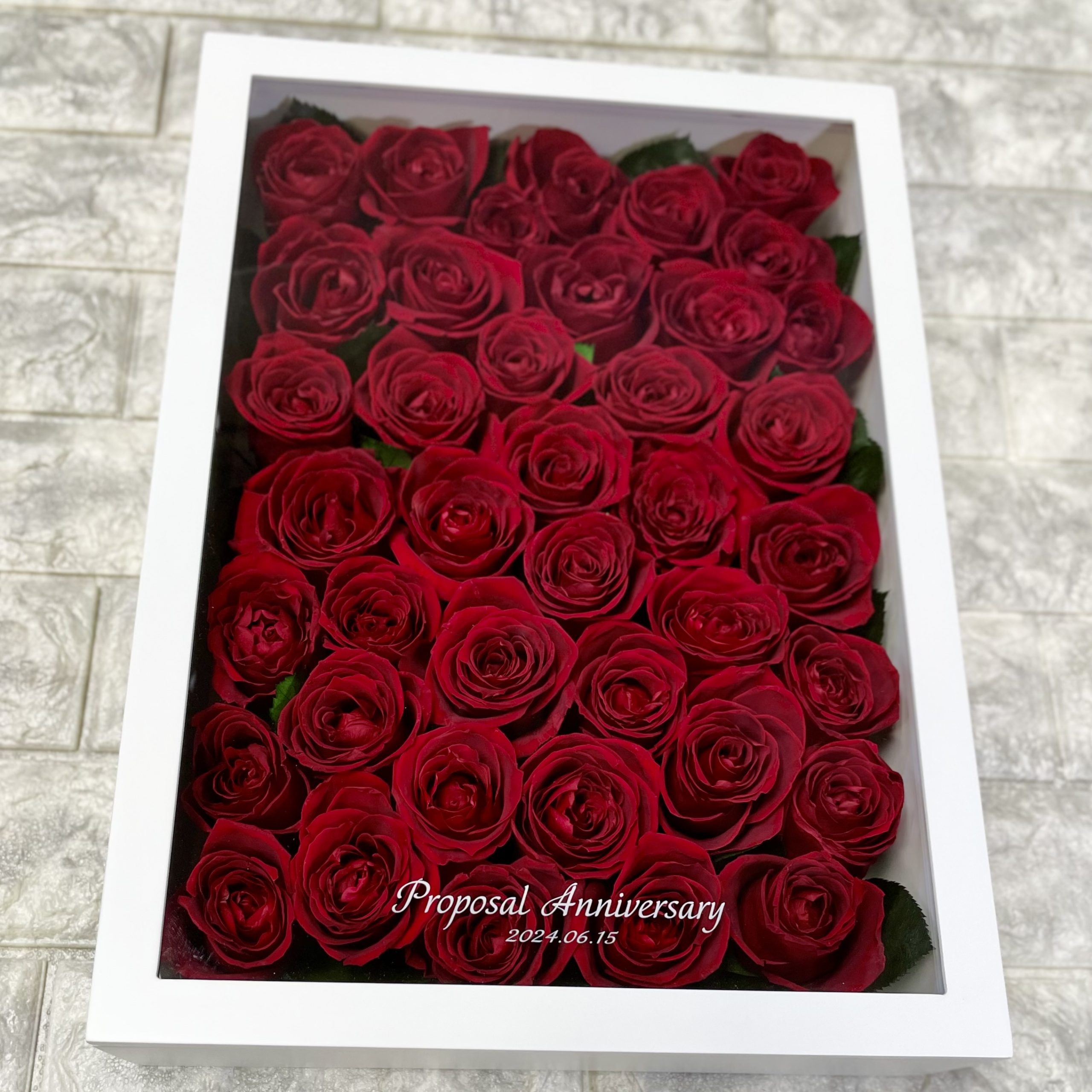赤い薔薇　ミクストメディア　ホワイト額入り IMG_8019-scaled.jpg